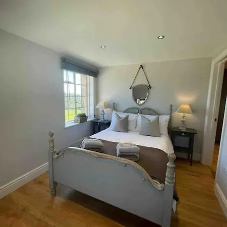 The Coach House Apartamento Alderbury Exterior foto