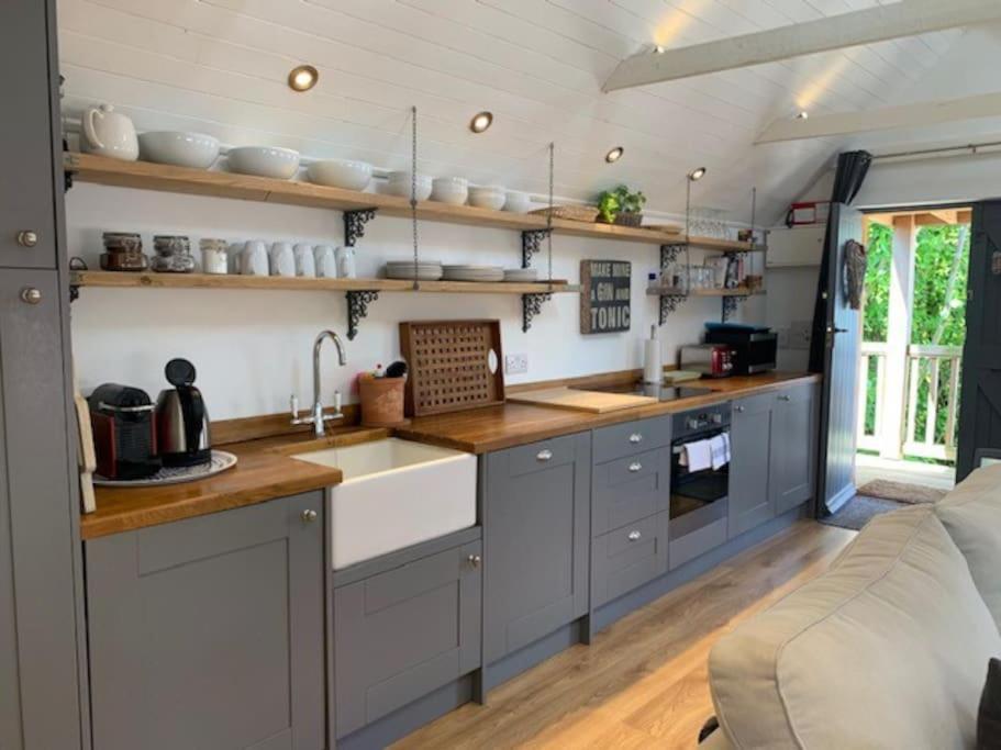 The Coach House Apartment Alderbury